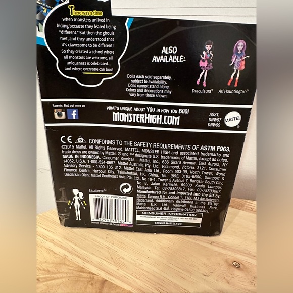 NWT MONSTER HIGH 2015 FRANKIE STEIN DAUGHTER OF OF FRANKEISTEIN - Picture 7 of 7